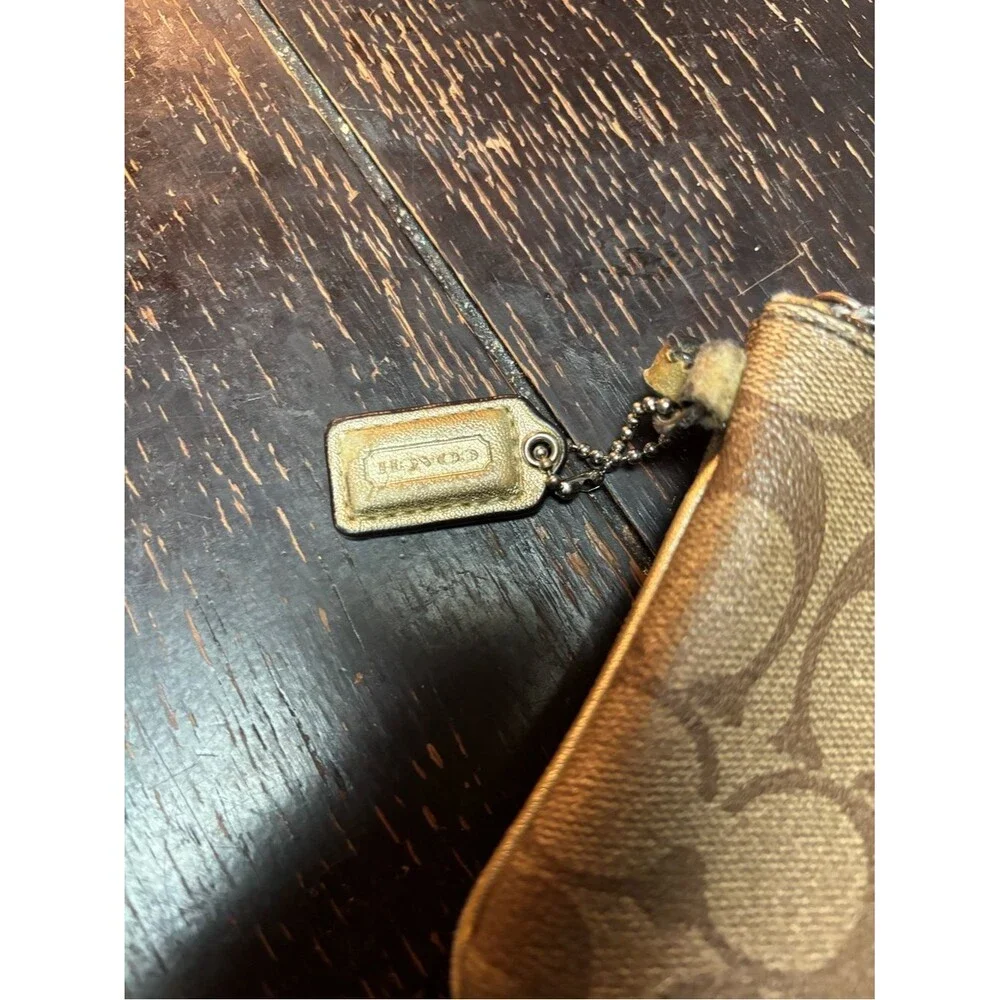coach wristlet wallet